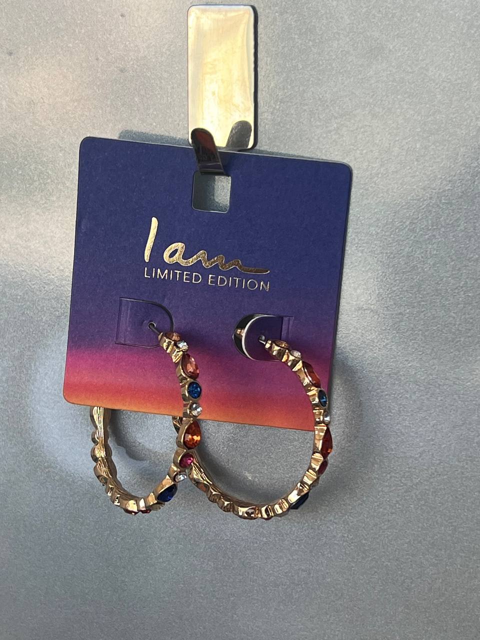 گوشواره‌های حلقه‌ای نگین‌دار رنگی برند Iam Limited Edition