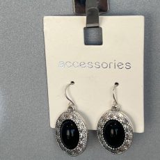 گوشواره زنانه Accessories طرح بیضی با نگین مشکی