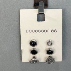 ست گوشواره زنانه "accessories" مدل کلاسیک مشکی و نقره‌ای