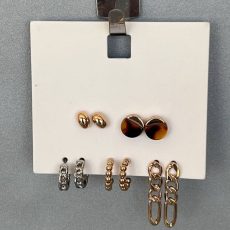 گوشواره مورواریدی کریستالی از برند Accessories