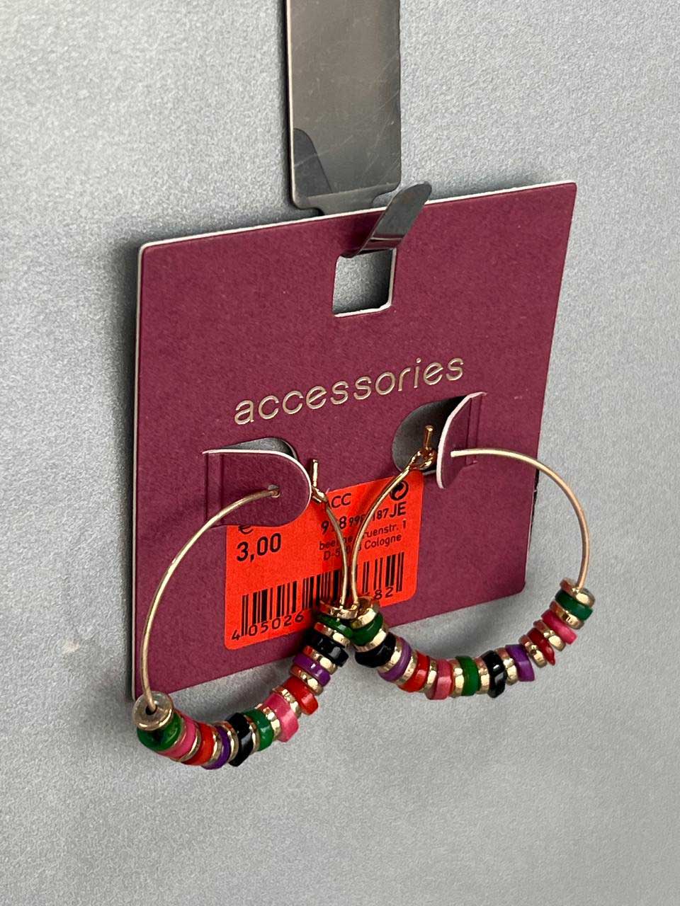 گوشواره حلقه‌ ای رنگارنگ از برند Accessories