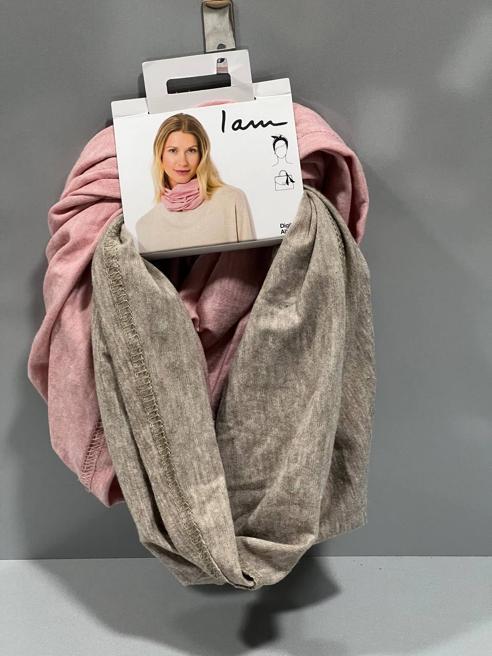 ست شالگردن صورتی و خاکستری برند I am