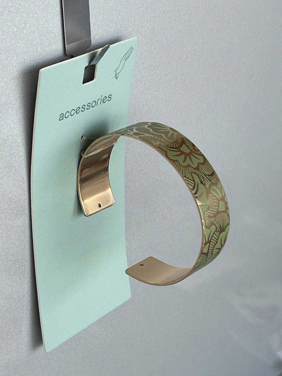 دستبند کلاسیک گلدار Accessories