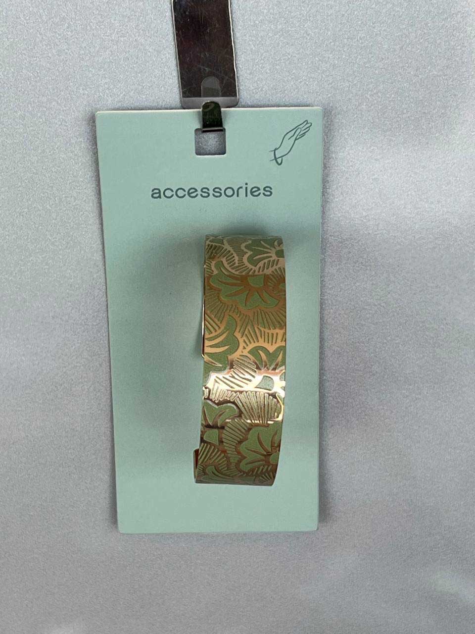 دستبند کلاسیک گلدار Accessories