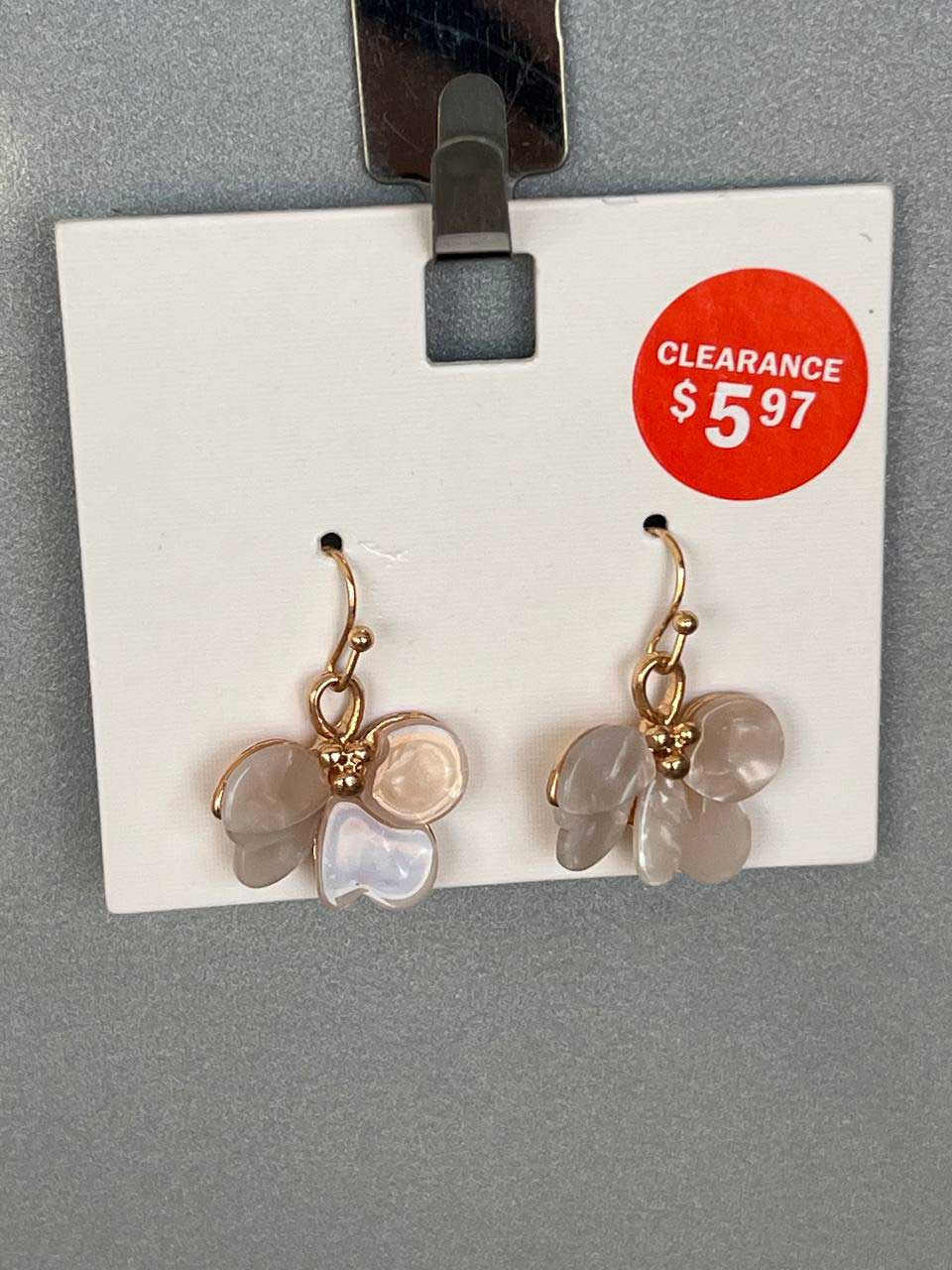 گوشواره زنانه آویزی طرح پروانه