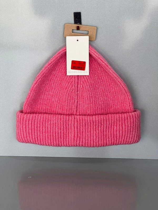 کلاه زمستانی صورتی مینیمال از برند Accessories