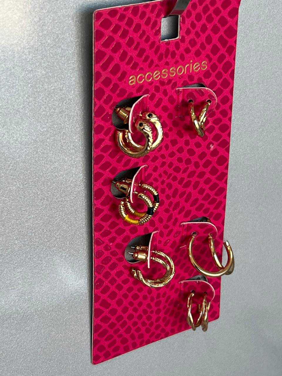 ۶ جفت گوشواره‌ی فلزی از برند Accessories
