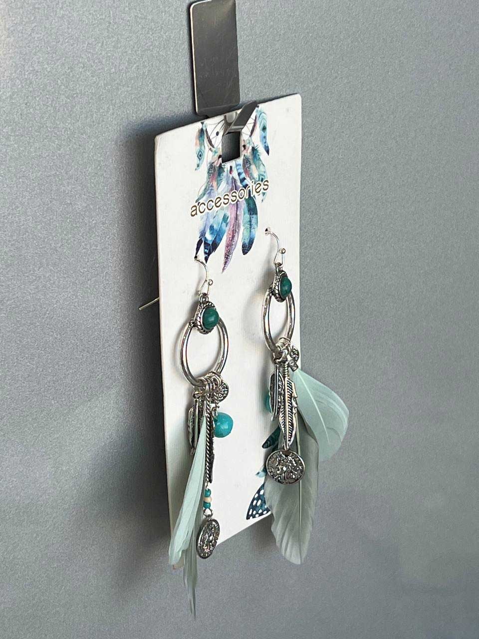 گوشواره پرهای فیروزه‌ای طرح مدرن بوهو از برند Accessories