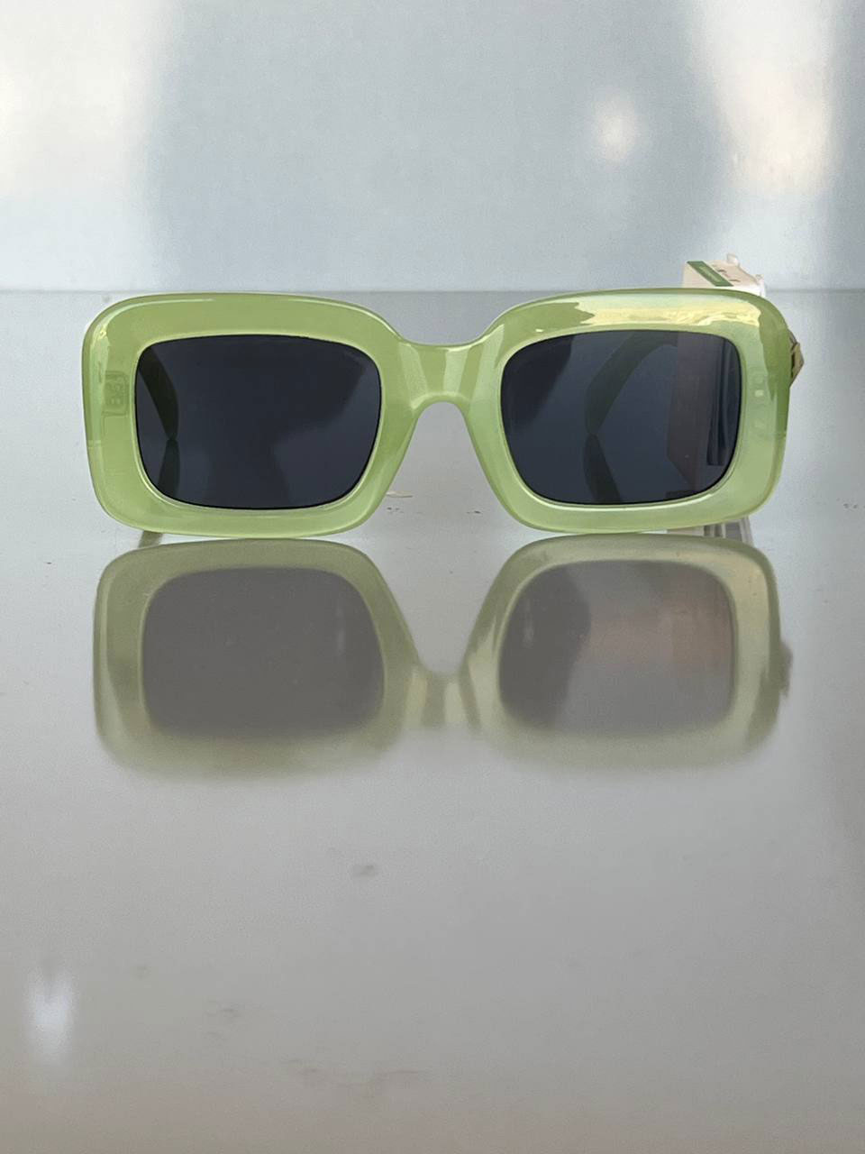 🍏 عینک آفتابی مدل "Minty Retro" از برند سیکس 🍏