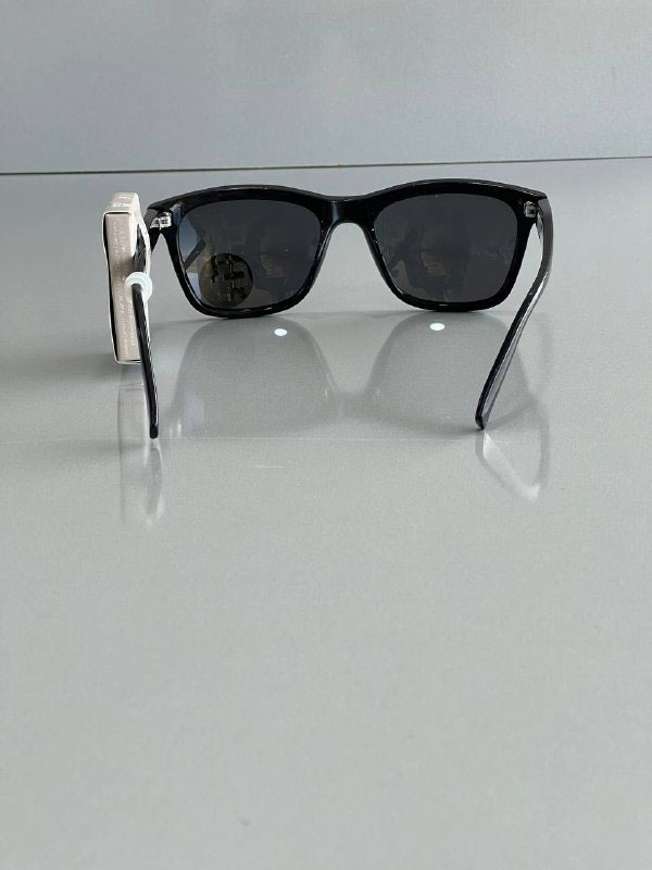 عینک آفتابی کلاسیک شهری Accessories