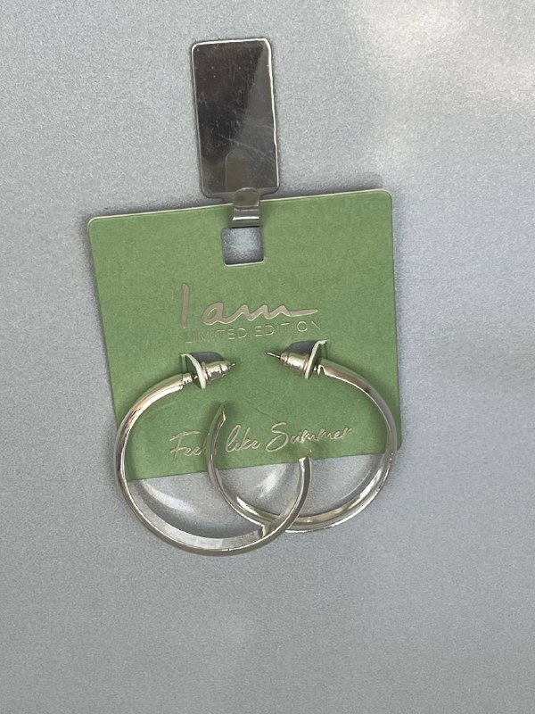 گوشواره‌ تابستانی، درخشش بی‌کران