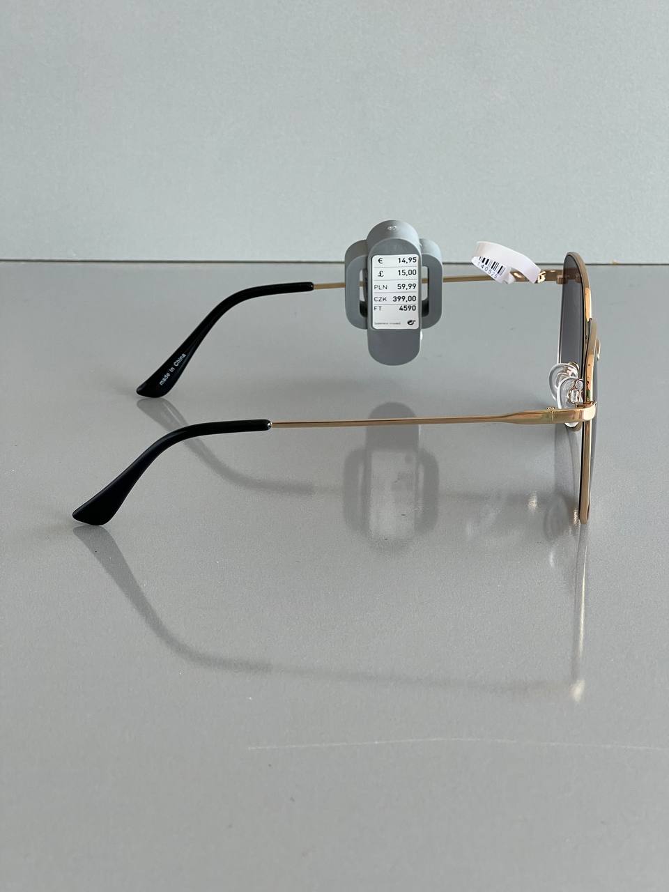 عینک برند accessories
