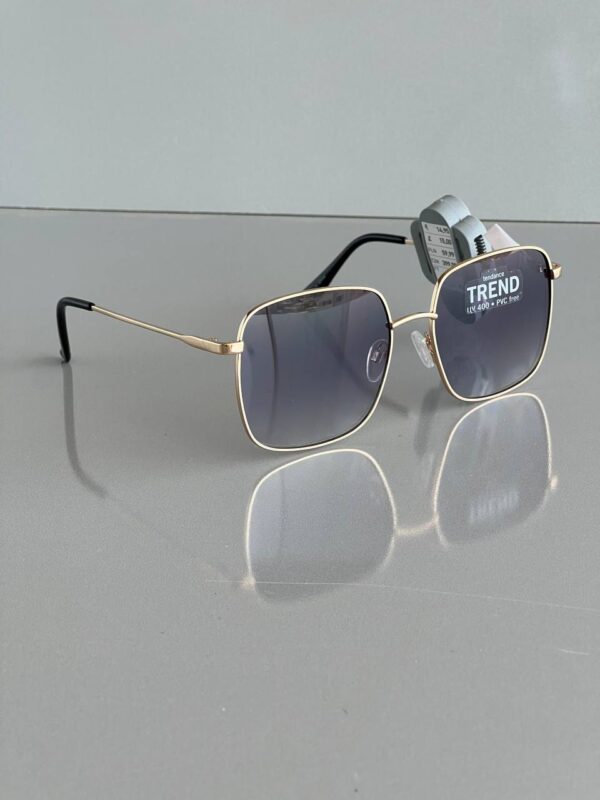 عینک برند accessories