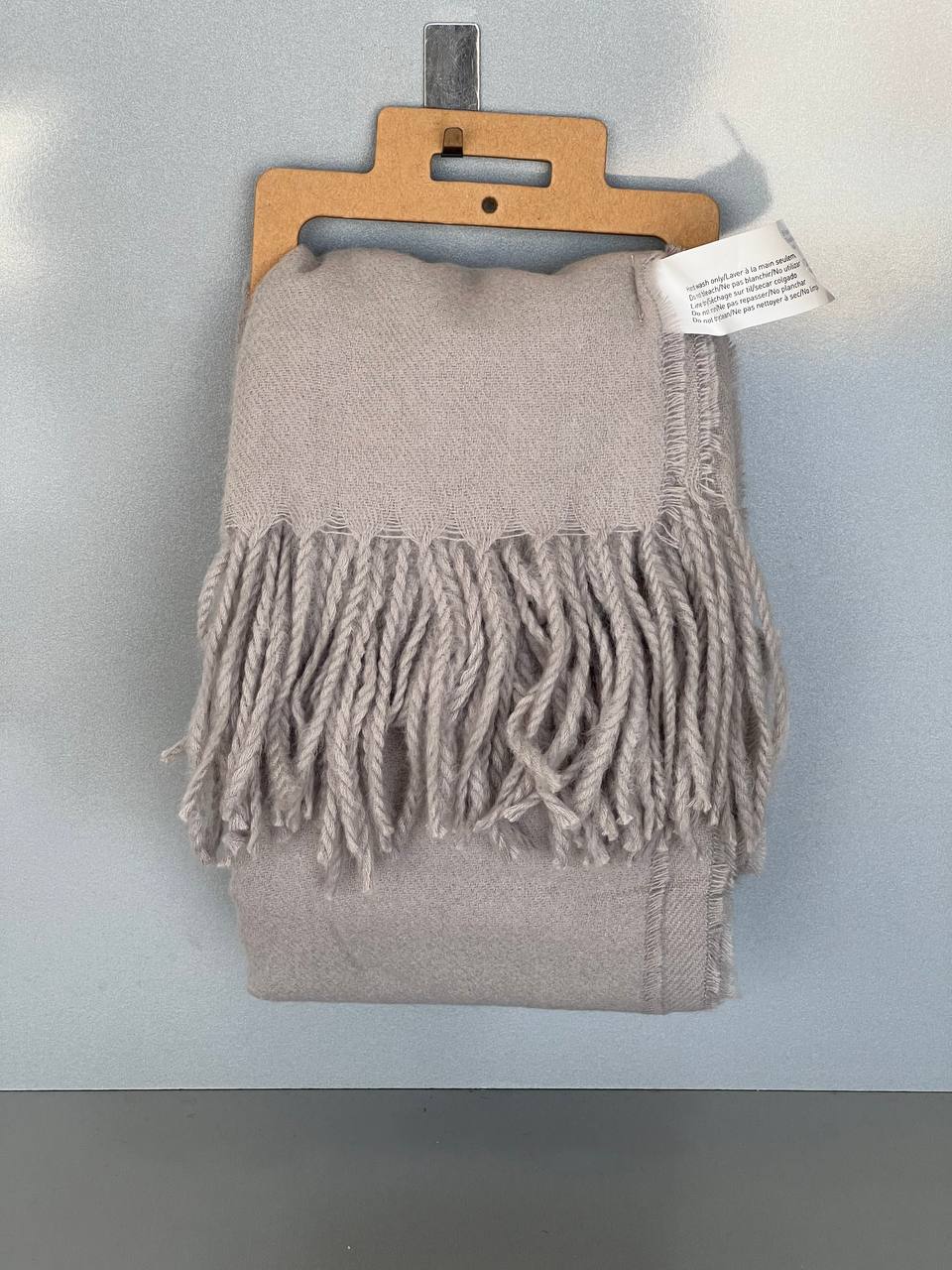 شالگردن زمستانی زنانه کرم