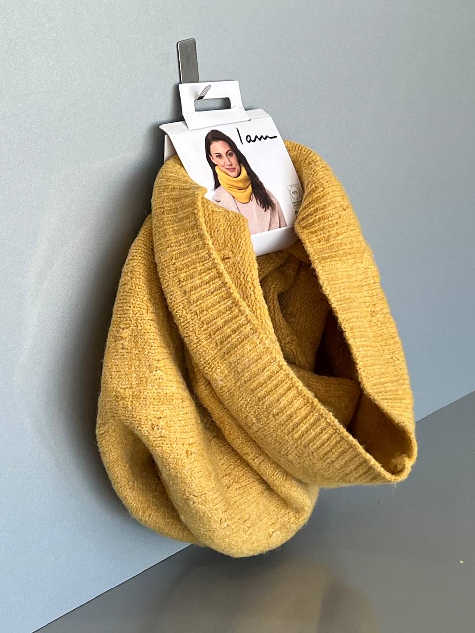 شالگردن رینگی خردلی Infinity Scarf